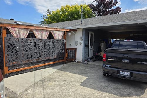 542 Grayson Rd, Campbell River, BC, V9W6K4 | Card Image