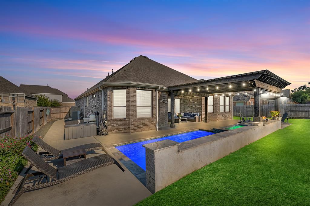 Chipstone Trail Ln, Katy, TX 77493