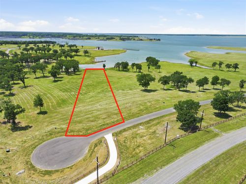 215 Lakeshore Terrace, Windom, TX, 75492 | Card Image