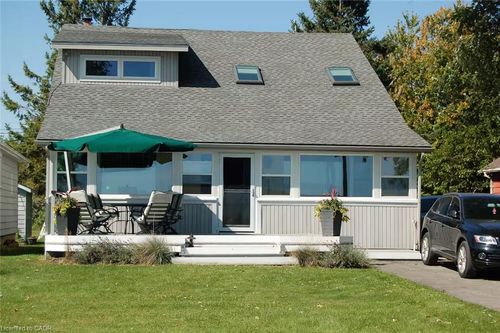 109 Ordnance Ave, Turkey Point, ON, N0E1T0 | Card Image