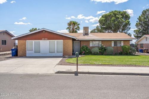 1936 Bromilow St, Las Cruces, NM, 88001-5153 | Card Image