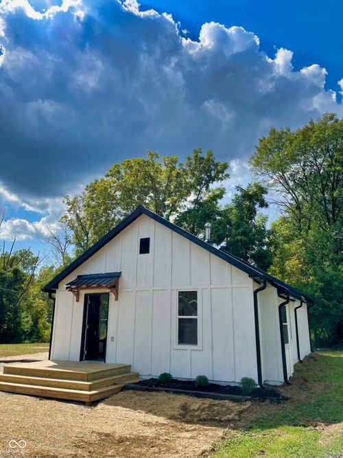 4938 2nd St, Nashville, IN, 47448-8412 | Card Image