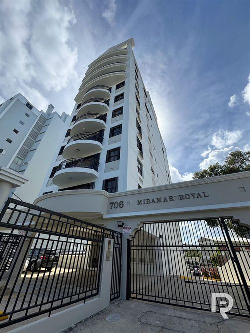 901n-706 Marginal Fd Roosevelt, San Juan, PR, 00917 | Card Image