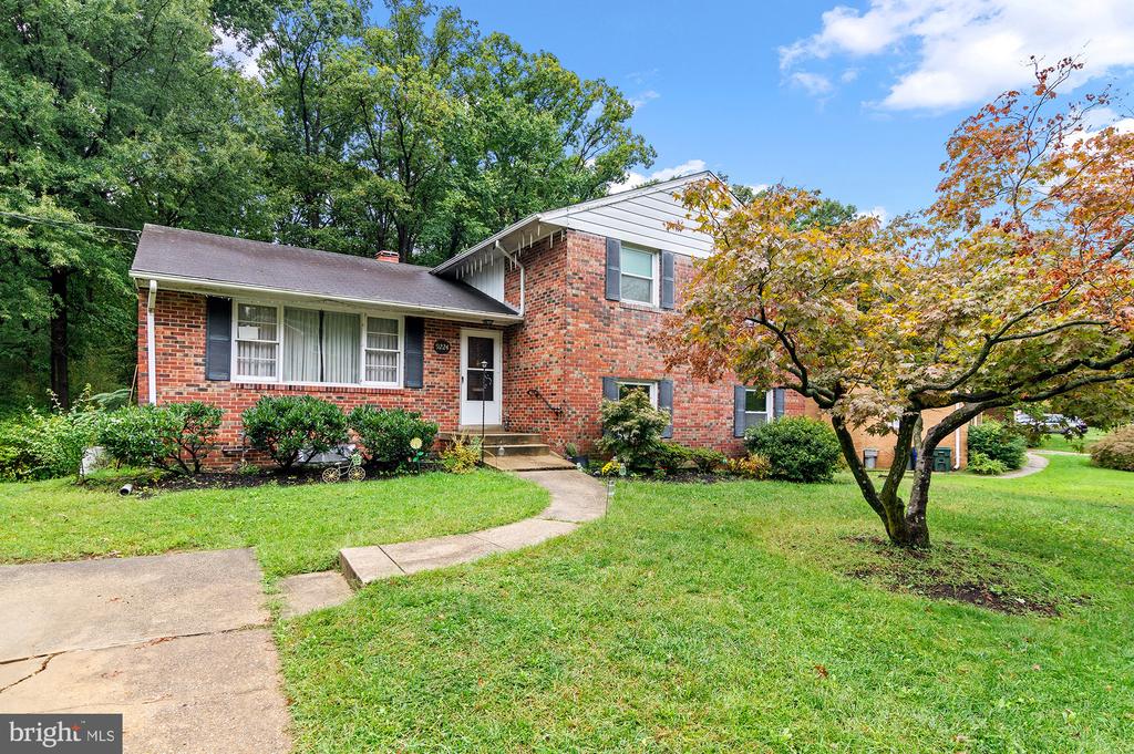 Saint Andrews Pl, College Park, MD 20740