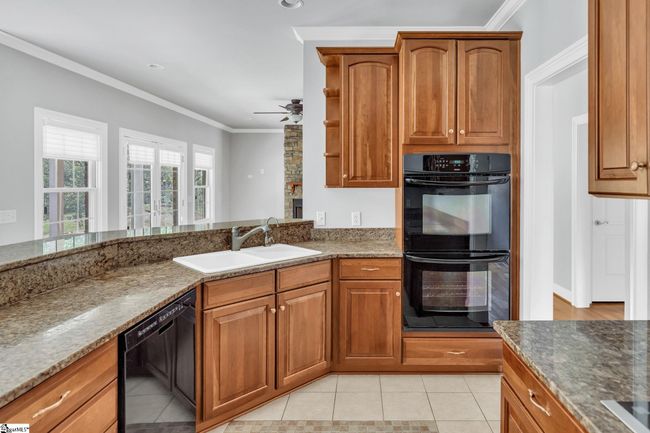 528 Carolee Way, House other with 5 bedrooms, 4 bathrooms and 3 parking in Greer SC | Image 14