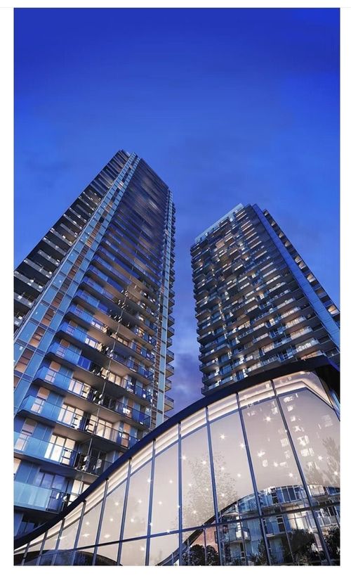 1604-13768 100 Ave, Surrey, BC, V3T0V2 | Card Image