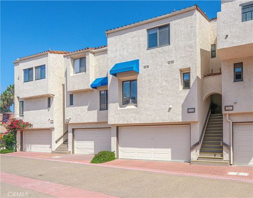 67-3201 Francois Dr, Huntington Beach, CA, 92649 | Card Image