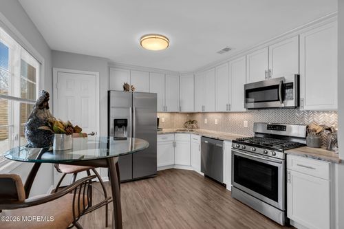 72i-72 Winthrop Road, Monroe, NJ, 08831 | Card Image