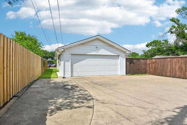 3930 Edgewood Dr, House other with 3 bedrooms, 2 bathrooms and null parking in Garland TX | Image 37