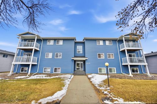 b102-2535 25th Street S, Fargo, ND, 58103 | Card Image