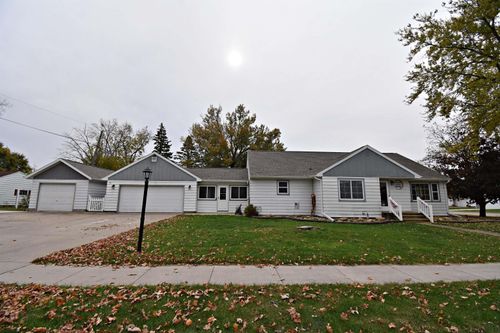 514 Purdy St, Jesup, IA, 50648-1126 | Card Image