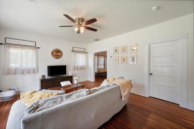 308 W Heard St, House other with 2 bedrooms, 1 bathrooms and null parking in Cleburne TX | Image 7