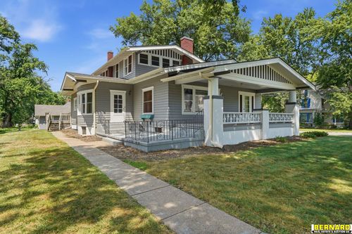 291 N 3rd St, Tecumseh, NE, 68450-2113 | Card Image