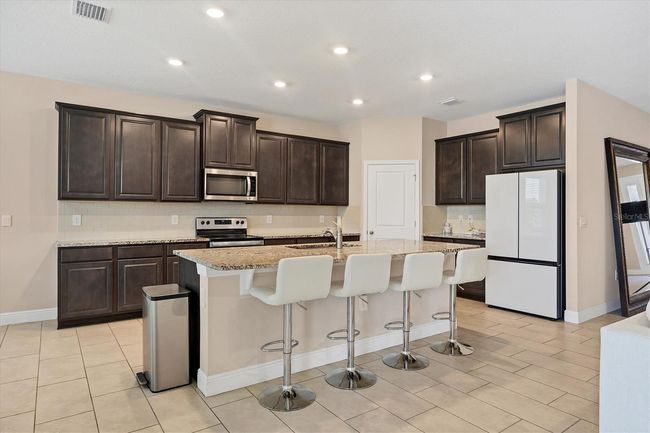 16606 Barnwood Place, House other with 4 bedrooms, 3 bathrooms and null parking in Lakewood Ranch FL | Image 17