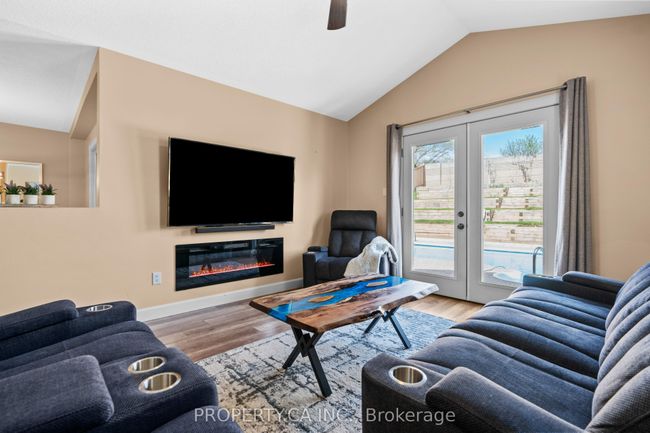 18 Sable Dr, House other with 4 bedrooms, 3 bathrooms and 4 parking in Ancaster ON | Image 14