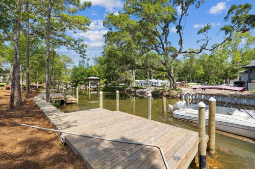 2035 W Hewett Rd, Santa Rosa Beach, FL, 32459-3331 | Card Image