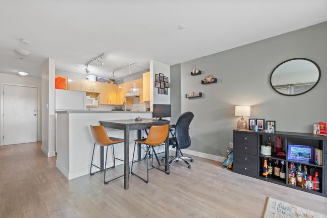 103 - 3083 W 4 Th Avenue, Condo with 1 bedrooms, 1 bathrooms and 1 parking in Vancouver BC | Image 10
