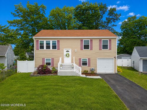 43 Tiller Dr, Barnegat, NJ, 08005-1725 | Card Image