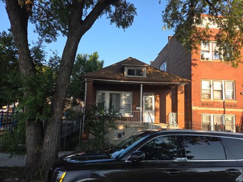 10554 S Avenue L, Chicago, IL, 60617-6211 | Card Image