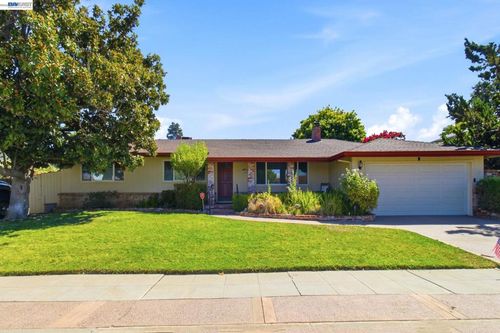 1064 Batavia Ave, Livermore, CA, 94550-5517 | Card Image