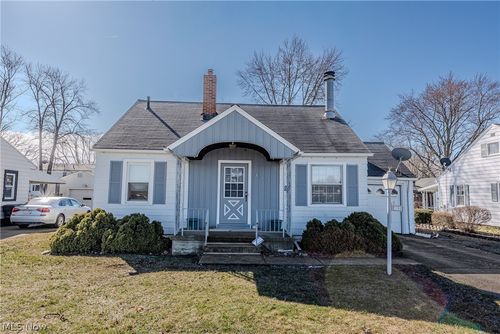 463 Poplar St, Elyria, OH, 44035-3936 | Card Image