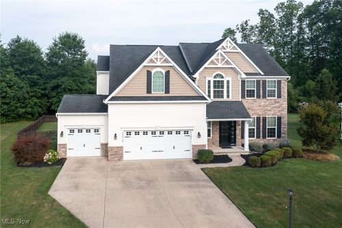 8820 Hazelwood Run, North Ridgeville, OH, 44039-4522 | Card Image