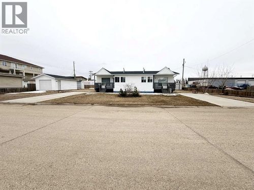101 1 Avenue N, Linden, AB, T0M1J0 | Card Image
