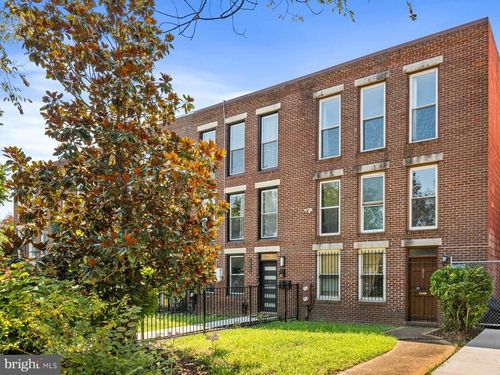 1827 E Capitol St Se, WASHINGTON, DC, 20003-1711 | Card Image