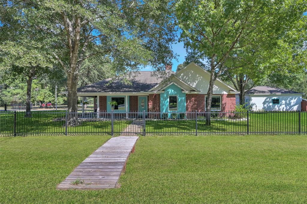 Dawn Mist Ct, Magnolia, TX 77354