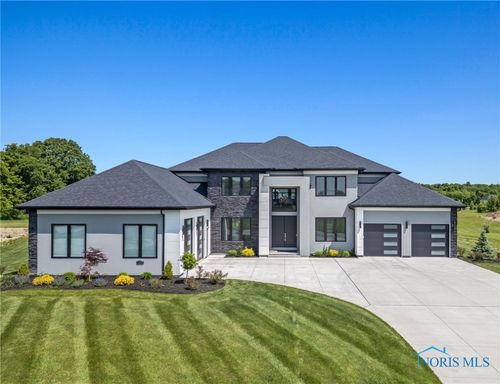 1125 Hunting Creek Dr, Perrysburg, OH, 43551-6258 | Card Image