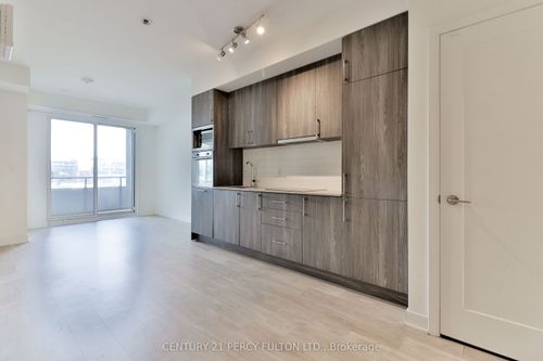 1202-576 Front St W, Toronto, ON, M5V0P8 | Card Image