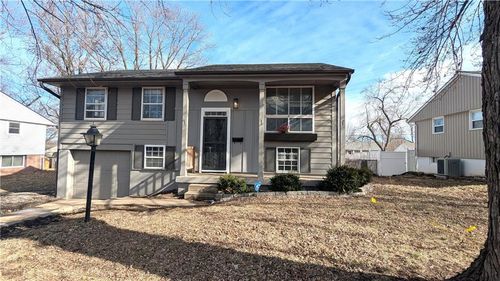 901 Choctaw Ave, Independence, MO, 64056-1918 | Card Image