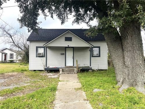 811 N Goos Blvd Boulevard, Lake Charles, LA, 70601 | Card Image