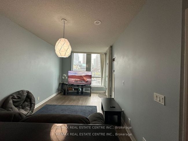 301 - 3939 Duke Of York Blvd, Condo with 2 bedrooms, 2 bathrooms and null parking in Mississauga ON | Image 13