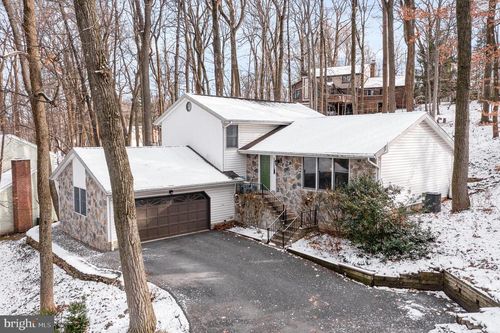 1466 Spring Hill Drive, HUMMELSTOWN, PA, 17036 | Card Image