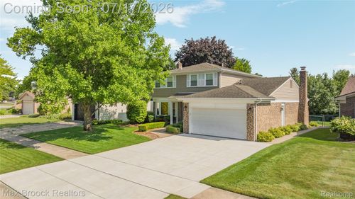 15490 Uthers Street, Clinton Charter Township, MI, 48038 | Card Image