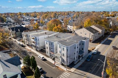 189 Smith St, Home with 12 bedrooms, 3 bathrooms and null parking in Lowell MA | Image 2