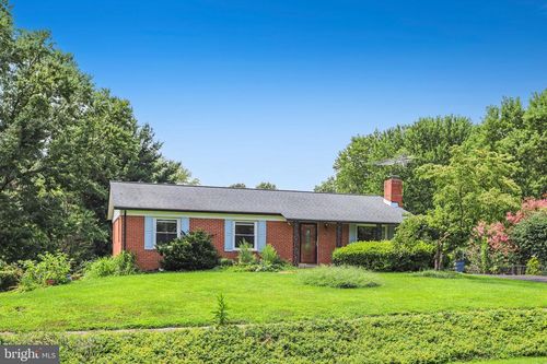 160 S Hughes St, Hamilton, VA, 20158-9540 | Card Image