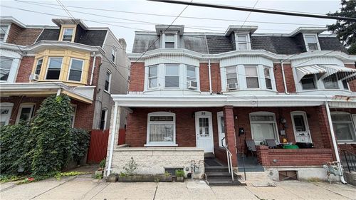 38 S Carlisle St, Allentown, PA, 18109-2557 | Card Image