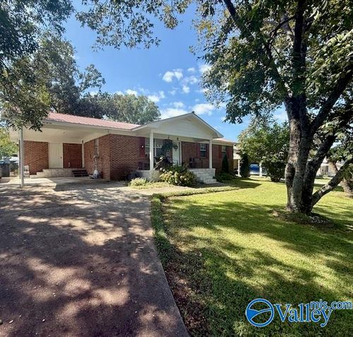 1518 Logan St Sw, Cullman, AL, 35055-3939 | Card Image