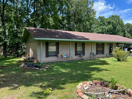 110 General Beauregard Dr, Vivian, LA, 71082-3406 | Card Image