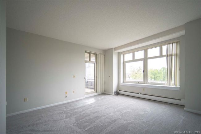 APT-403 - 235 E River Dr, Condo with 3 bedrooms, 2 bathrooms and null parking in East Hartford CT | Image 17