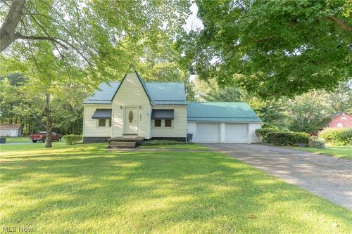 5510 Park Rd, Leavittsburg, OH, 44430-9457 | Card Image