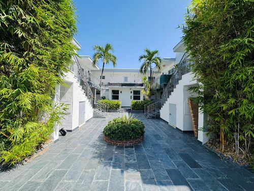 18-935 8th St, Miami Beach, FL, 33139-6004 | Card Image