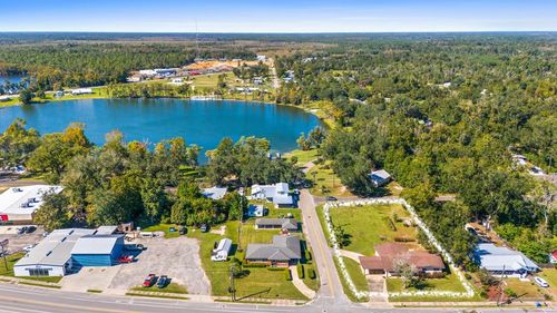 411 N Highway 71, Wewahitchka, FL, 32465-4134 | Card Image