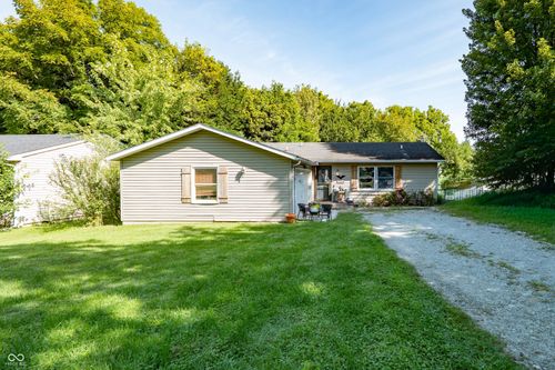 7334 Reformatory Rd, Fortville, IN, 46040-9203 | Card Image