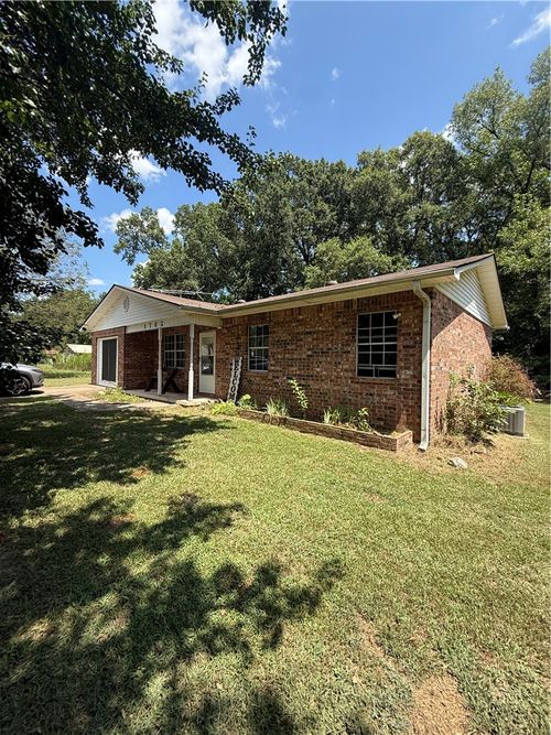 1702 Avenue 2 Ne, Atkins, AR, 72823-3328 | Card Image