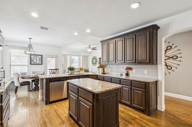 1344 Mountain View Ln, House other with 4 bedrooms, 4 bathrooms and null parking in Kennedale TX | Image 9