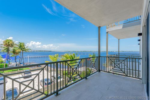 305-41 Sw Seminole St, Stuart, FL, 34994-2174 | Card Image