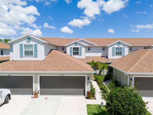 5293 Neil Dr, SAINT PETERSBURG, FL, 33714-2403 | Card Image